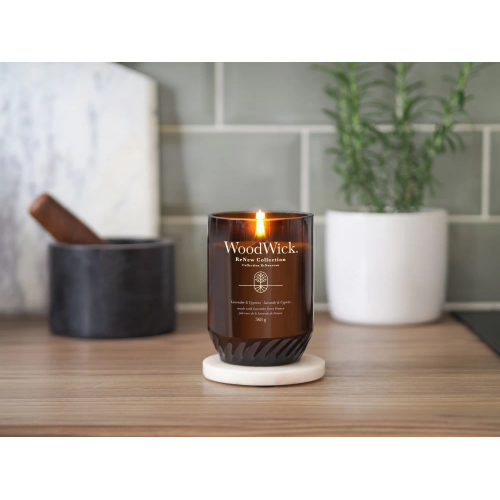 WoodWick Kvapni žvakė Lavender & Cypress Candle Renew Collection