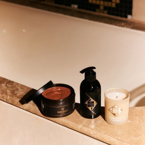 Hadat Cosmetics Atkurianti kaukė sausiems ir itin pažeistiems plaukams Hydro Liquid Silk Treatment