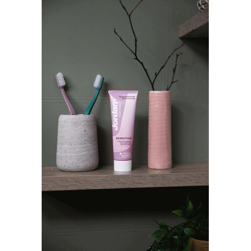 Jordan Dantų pasta jautriems dantims ir dantenoms Stay Fresh Sensitive Toothpaste