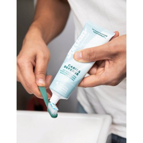 Jordan Dantų pasta nuo ėduonies su fluoru, ksilitoliu ir cinku Stay Fresh Caries Defense Toothpaste