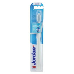 Jordan Ypač minkštas dantų šepetėlis tarpdančių valymui Clean Between Ultra Soft Toothbrush