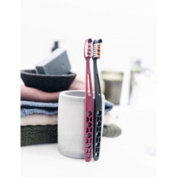 Jordan Lengvų minkštų dantų šepetėlių rinkinys 2 vnt. Ultralite 1+1 Toothbrush Soft