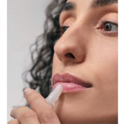 Jorgobé Lūpų balzamas su peptidais, skirtas glotnesnėms ir putlesnėms lūpoms Multi-Peptide Lip Balm