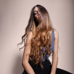 Sebastian Professional Glotnumo ir žvilgesio suteikiantis plaukų aliejus Dark Oil Smooth & Shine Styling Oil