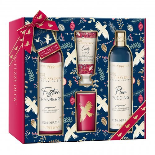 Kūno priežiūros rinkinys su kvapiąja žvake The Fuzzy Duck Winter Wonderland Luxury Candle Gift Set