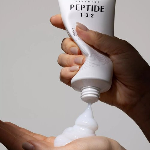 COSRX Atkuriamasis plaukų kondicionierius Peptide-132 Ultra Perfect Hair Bonding Treatment